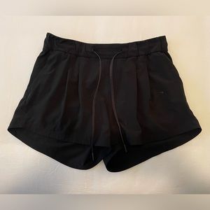 Lululemon On the Fly Short